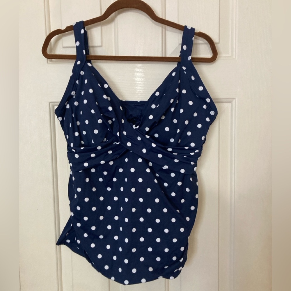 Lands End size 16 tankini top